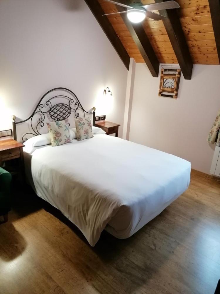 Hotel Casa Arcas Vilanova i la Geltrú Extérieur photo