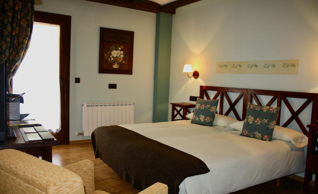 Hotel Casa Arcas Vilanova i la Geltrú Extérieur photo