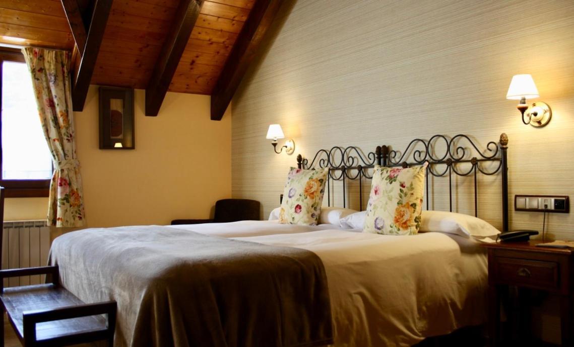 Hotel Casa Arcas Vilanova i la Geltrú Extérieur photo
