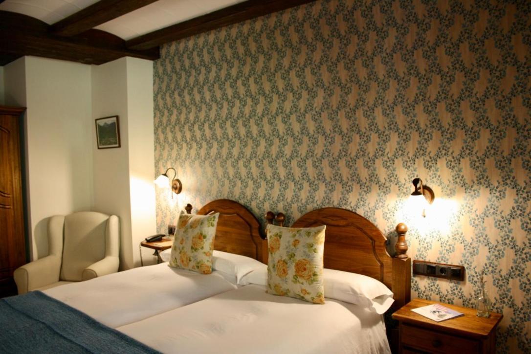 Hotel Casa Arcas Vilanova i la Geltrú Extérieur photo