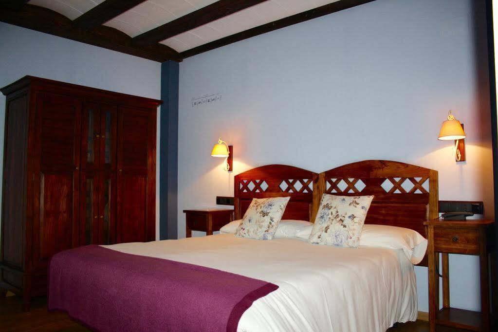 Hotel Casa Arcas Vilanova i la Geltrú Extérieur photo